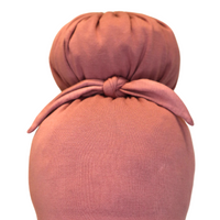Add even more style to your afrona with the crown tie